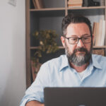 Combien faut-il avoir de côté à 30, 40 ou 50 ans ?